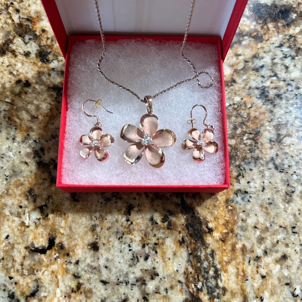 925 Sterling Silver Rose Gold Flower Pendant Necklace and Earrings